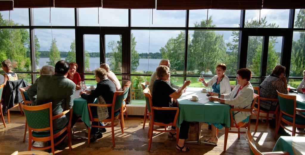 Lomakeskus Kuntoranta Hotel Varkaus Buitenkant foto